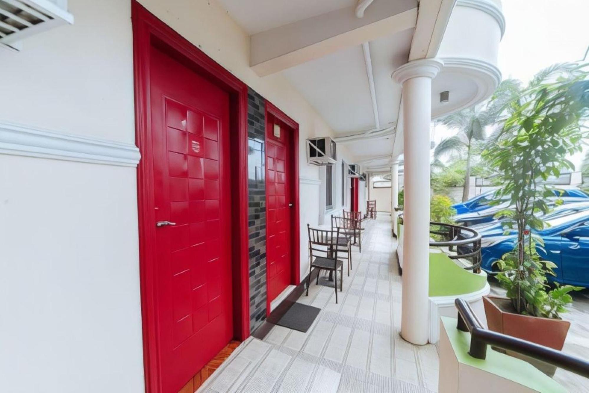 Hotel Reddoorz At Tagaytay Road Tagaytay City Exterior foto